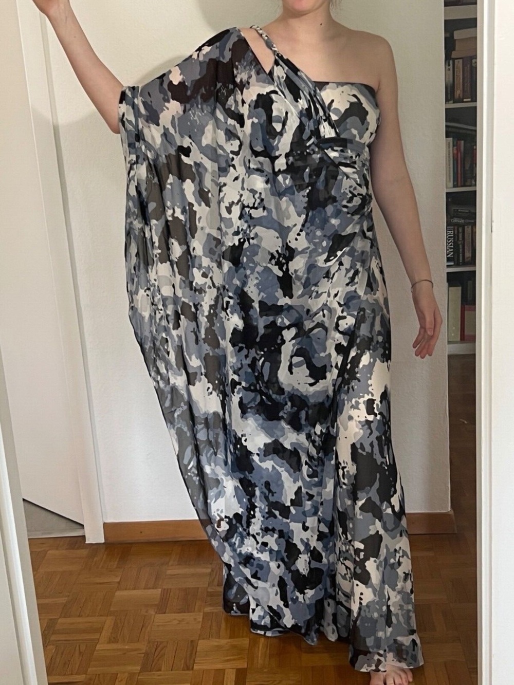 NWT BCBG  MAXAZRIA 100% SILK one shoulder silk chiffon evening  gown US size 6